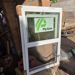 Ply Gem
23.5 in. x 35.5 in.