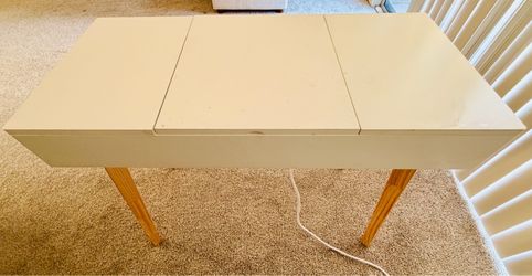 White Flip-Top Vanity Desk with Lighted Mirror - Price negotiable