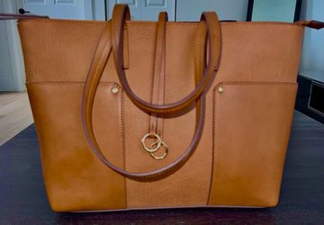 Market &Spruce hand bag