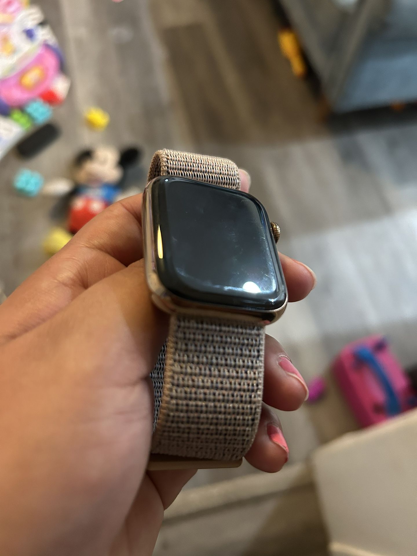 APPLE WATCH SERIES 5