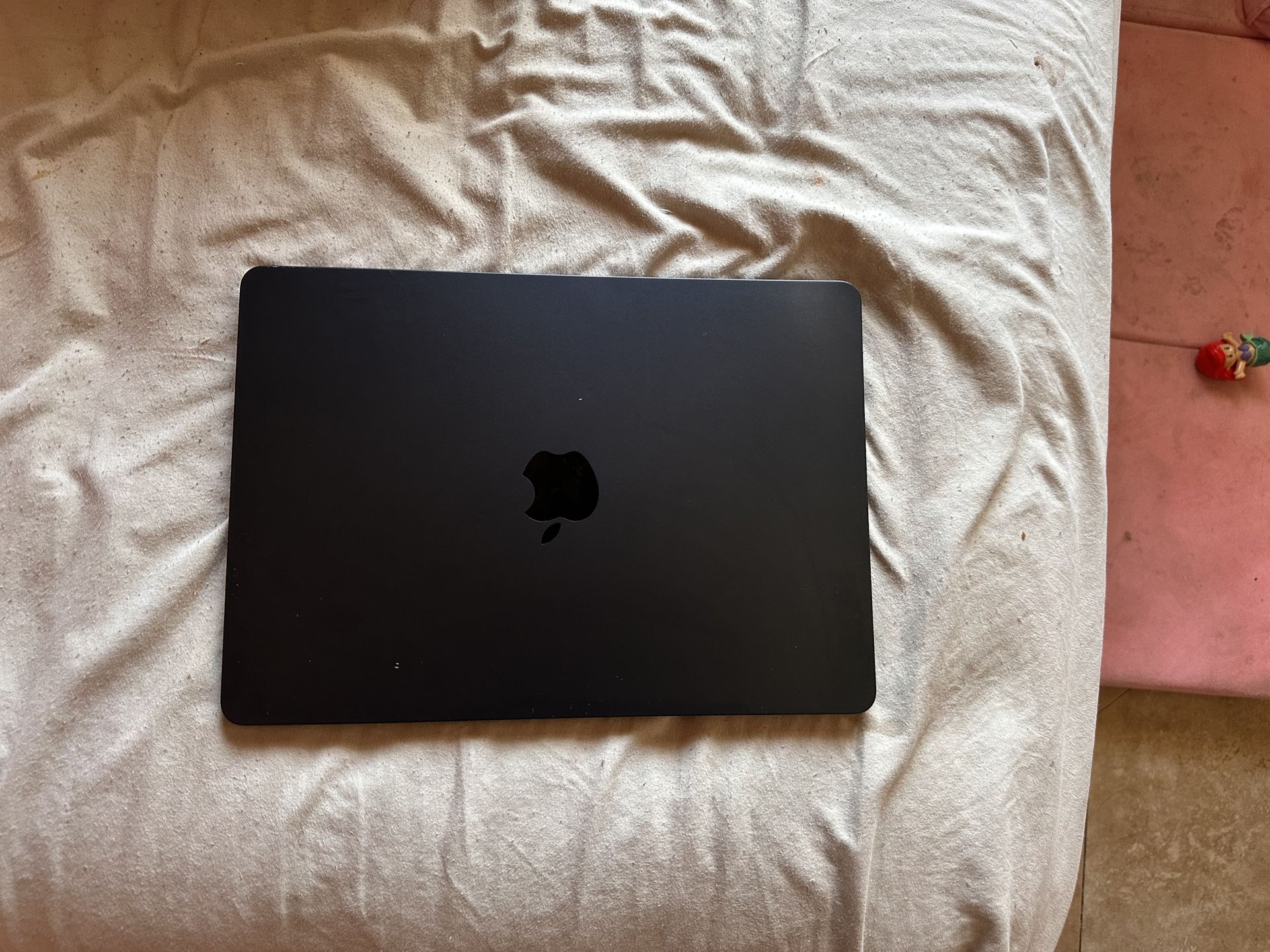 MacBook Air M2 2022