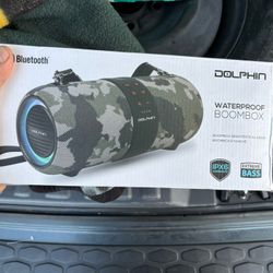 Waterproof Dolphin Speaker