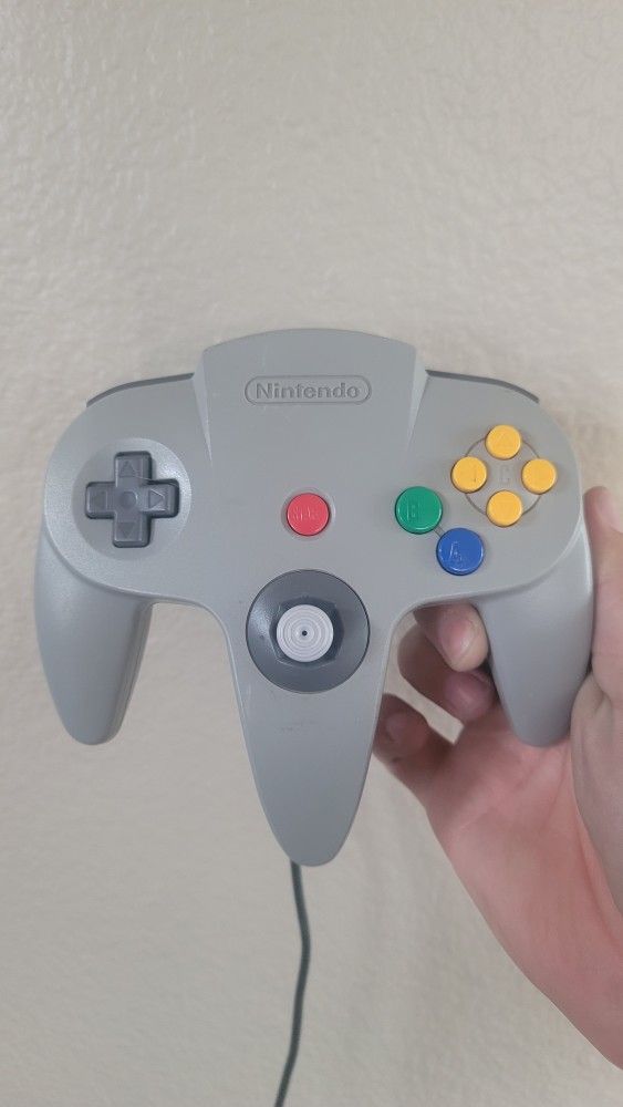 Nintendo N64 Controllers