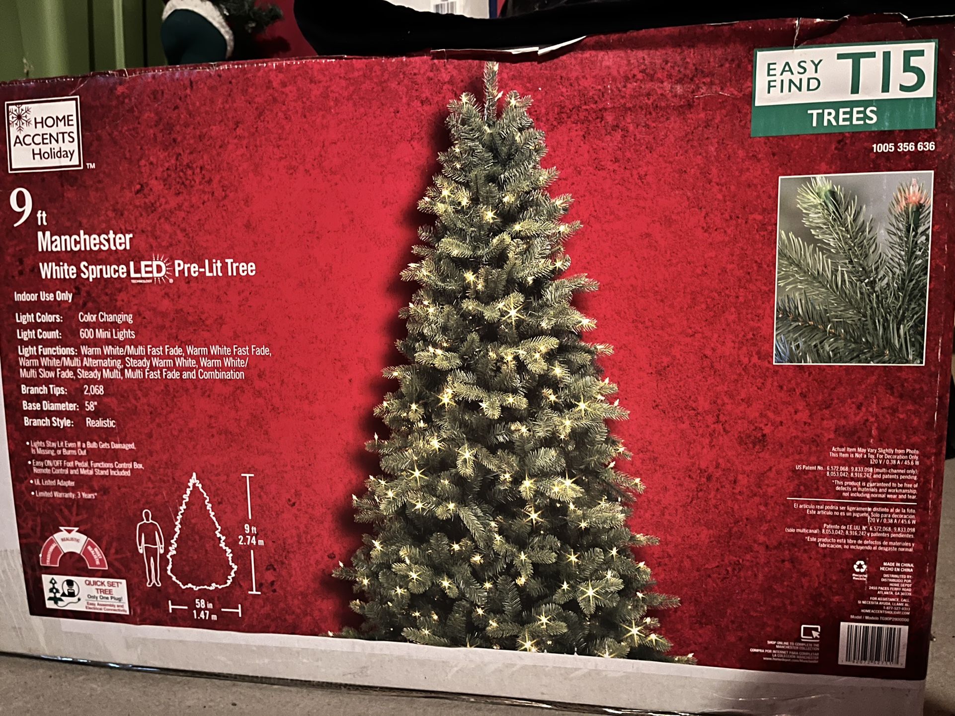 9 Ft Indoor Christmas Tree (with White Lights)