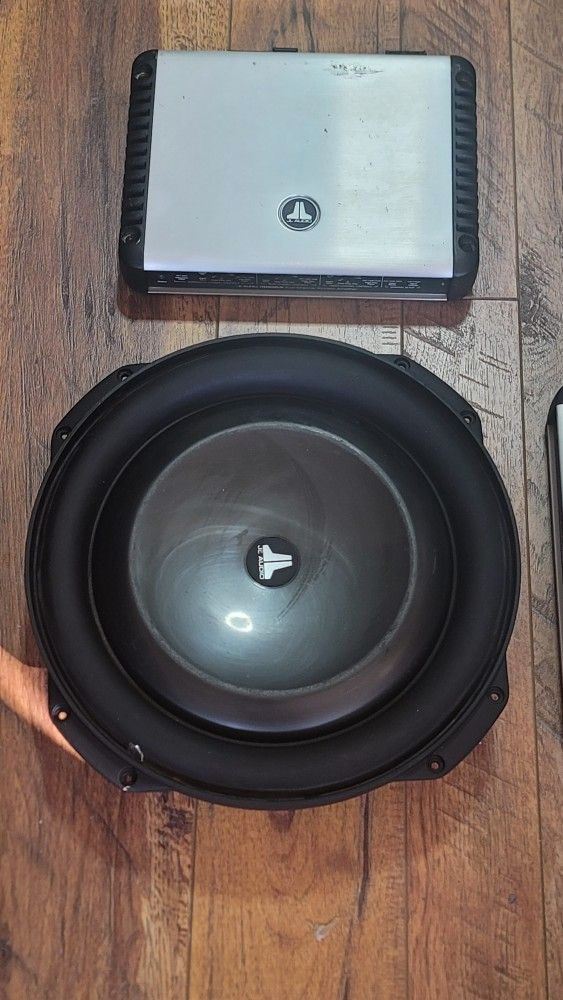 JL AUDIO  HD900/5 AND TW5  13.5 " Slim Subwoofer
