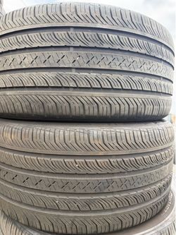 (2) 285/40R21 PAIR OF USED TIRES CONTINENTAL PROCONTACT 70% LIFE !