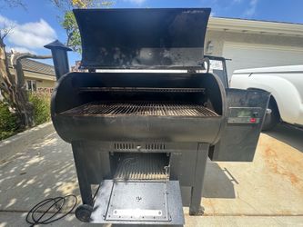 Traeger Ironwood Wood Pellet WiFi Grill