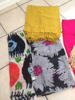 Scarfs