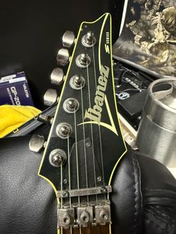 Ibánez guitar