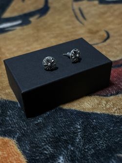 .925 CH FLOWER STUD EARRING (PAIR) (A)