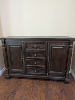 Sideboard