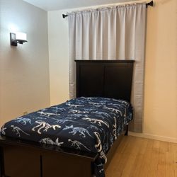 Twin Size Bed 