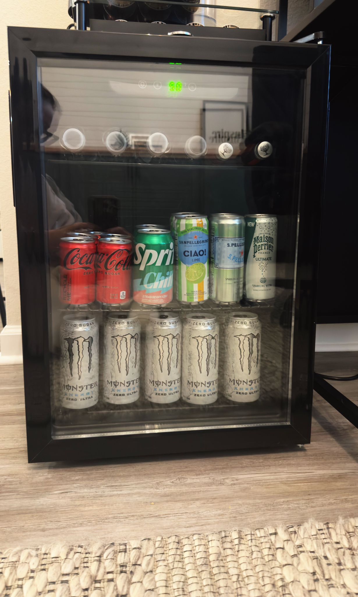 Quincy • Beverage Refrigerators 17.5"W x 24.5"H x 19"D