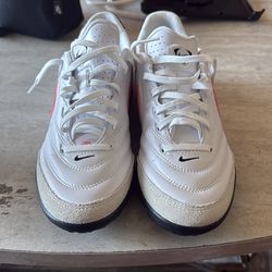 Nike tiempos   8 and half