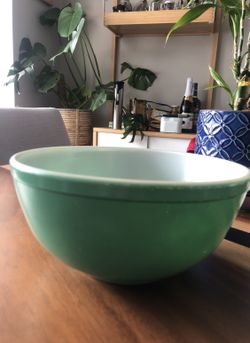 Vintage Green Pyrex Bowl