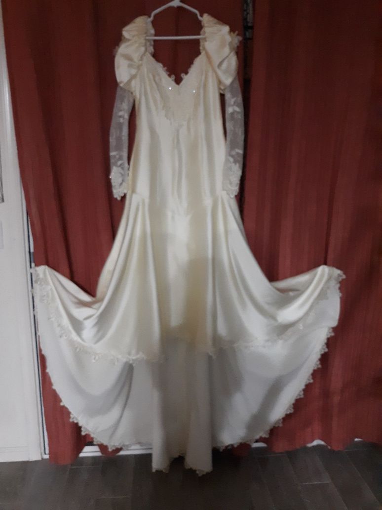 Size 12 vintage Victorian style wedding dress