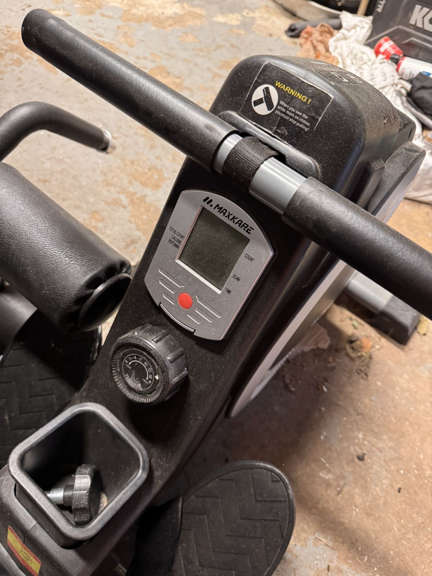 Maxkare Rowing Machine