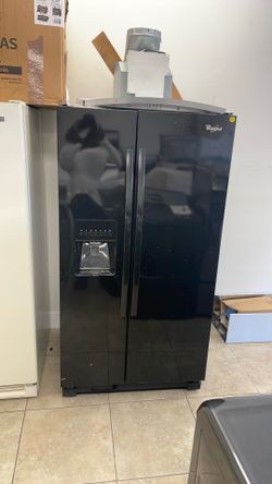 Fridge side By side whirlpool great condition