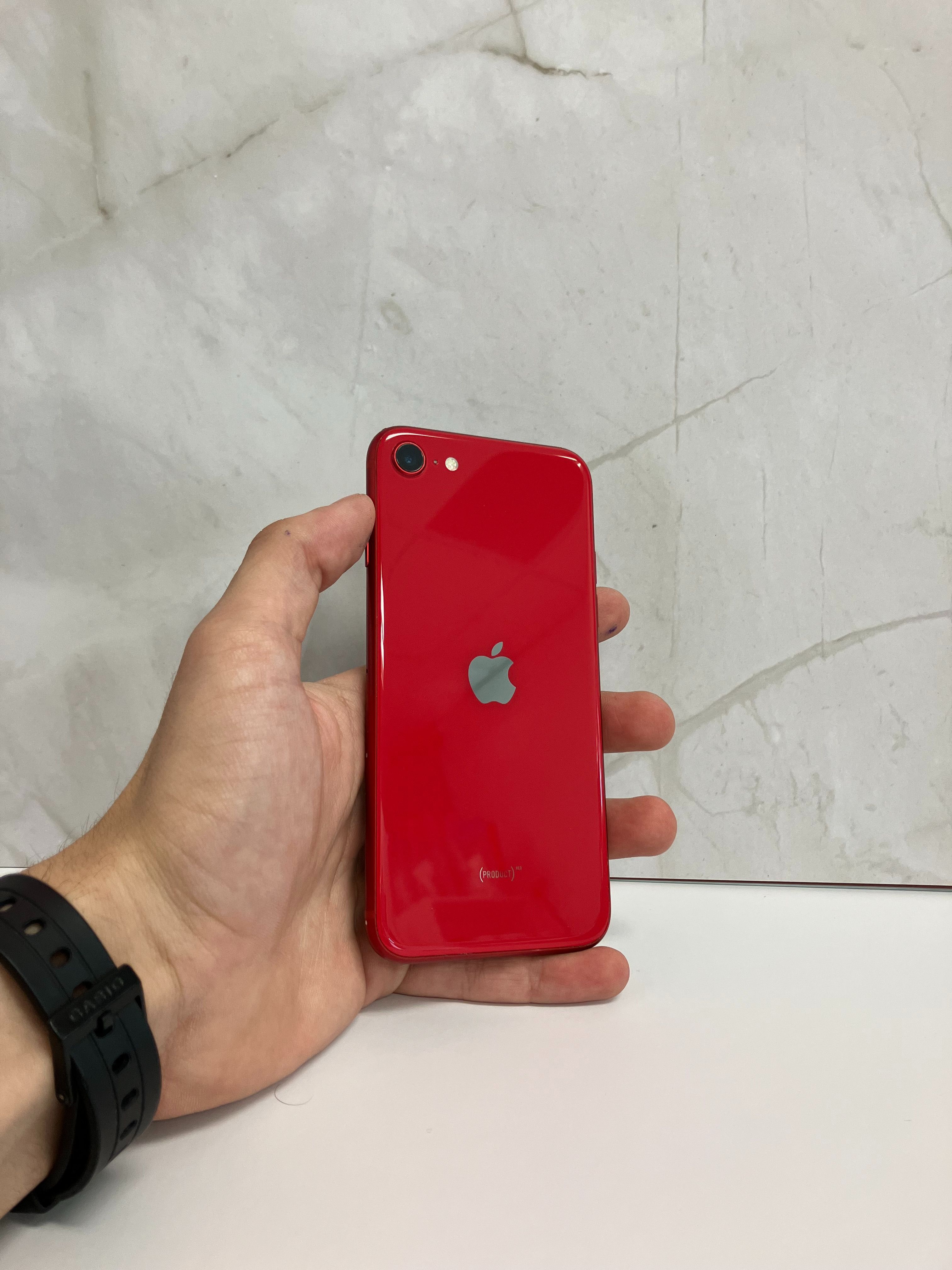 iPhone SE 2020 - Unlocked - 256GB
