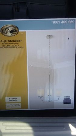 Chandelier, Hampton bay new in box