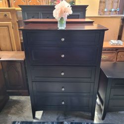 TALL DRESSER 