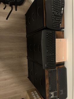 Wireless Keyboard Bundle – Logitech & Jelly Comb