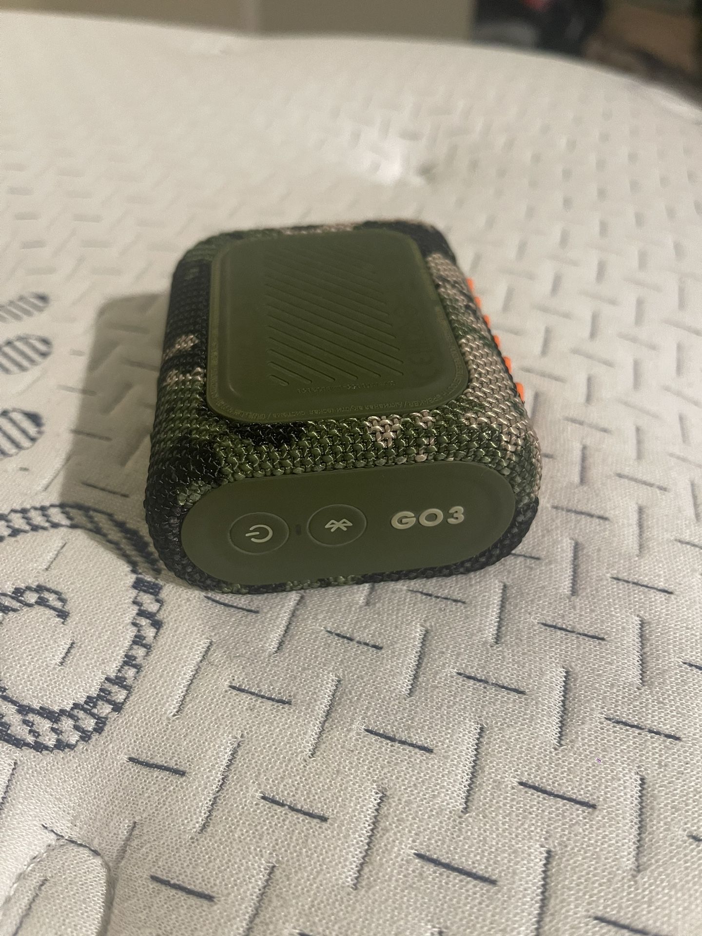 Beats Solo 3 & Jbl Go 3