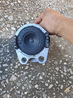 Motor Mount Mazda 3 2006