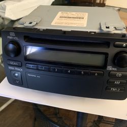 2003-2004 Toyota Corolla Stock Car Radio AM FM Single Disc CD Receiver