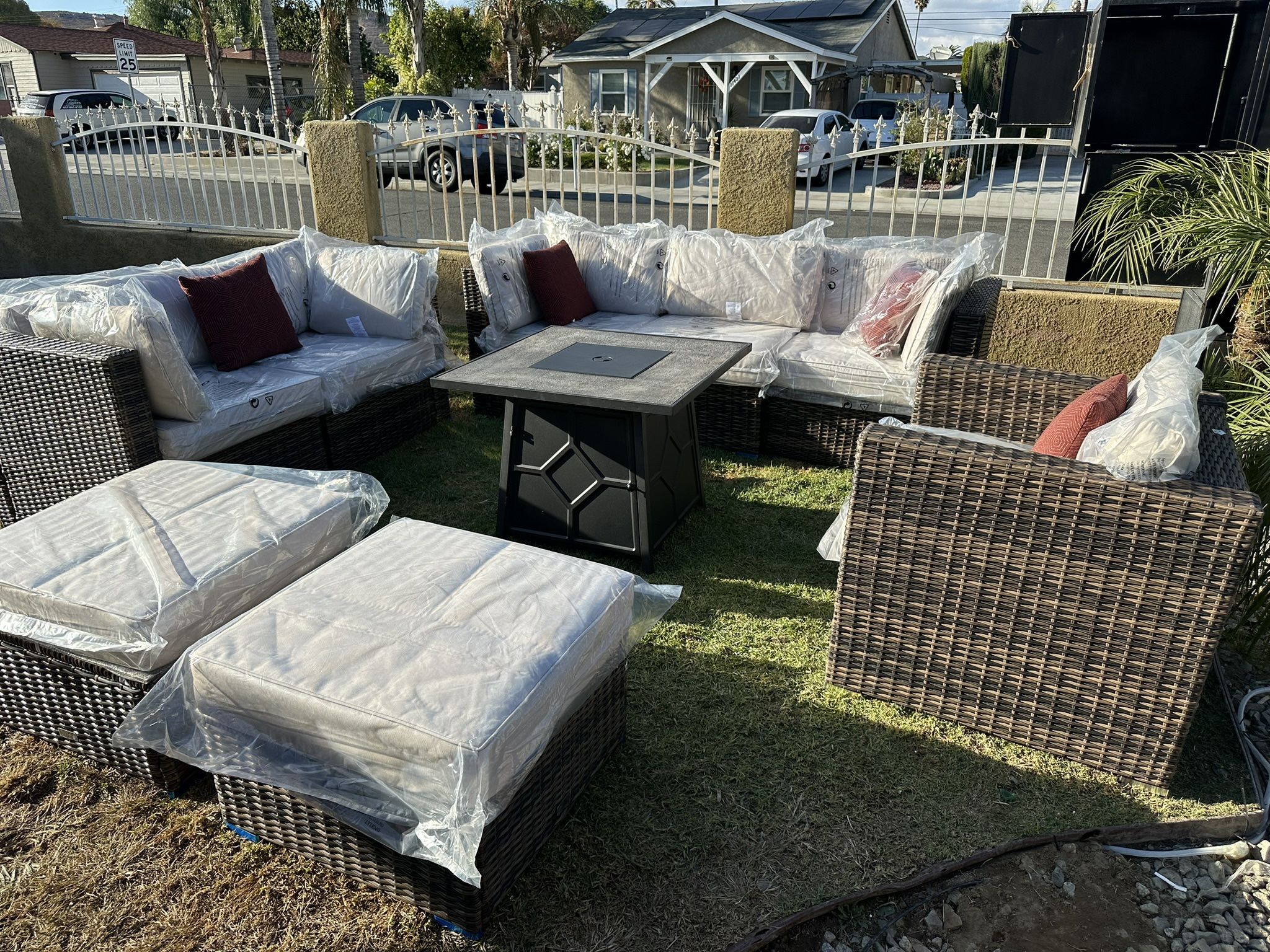 Brand New Patio Outdoor Furniture Set With Fire Pit