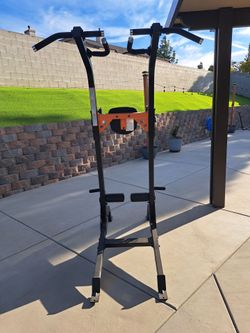 Heavy Duty Pull-up Station.