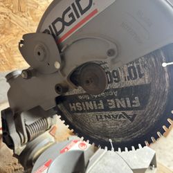 RIGID Table Saw 