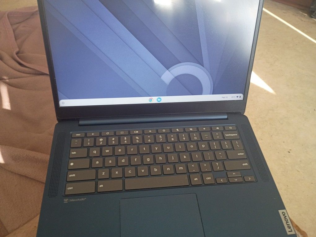 Barely Used Lenovo Chromebook 2025