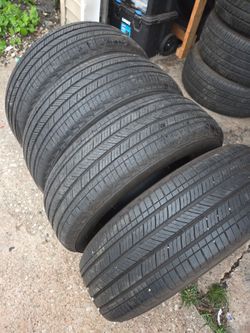 4 tires 225/65/17 Michelin primacy A/S