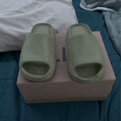 Adidas Yeezy Slides For Offers Or Trades