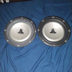 Subwoofers JL Audio 10-in Subwoofers Work Perfectly 1200 W 600 RMS