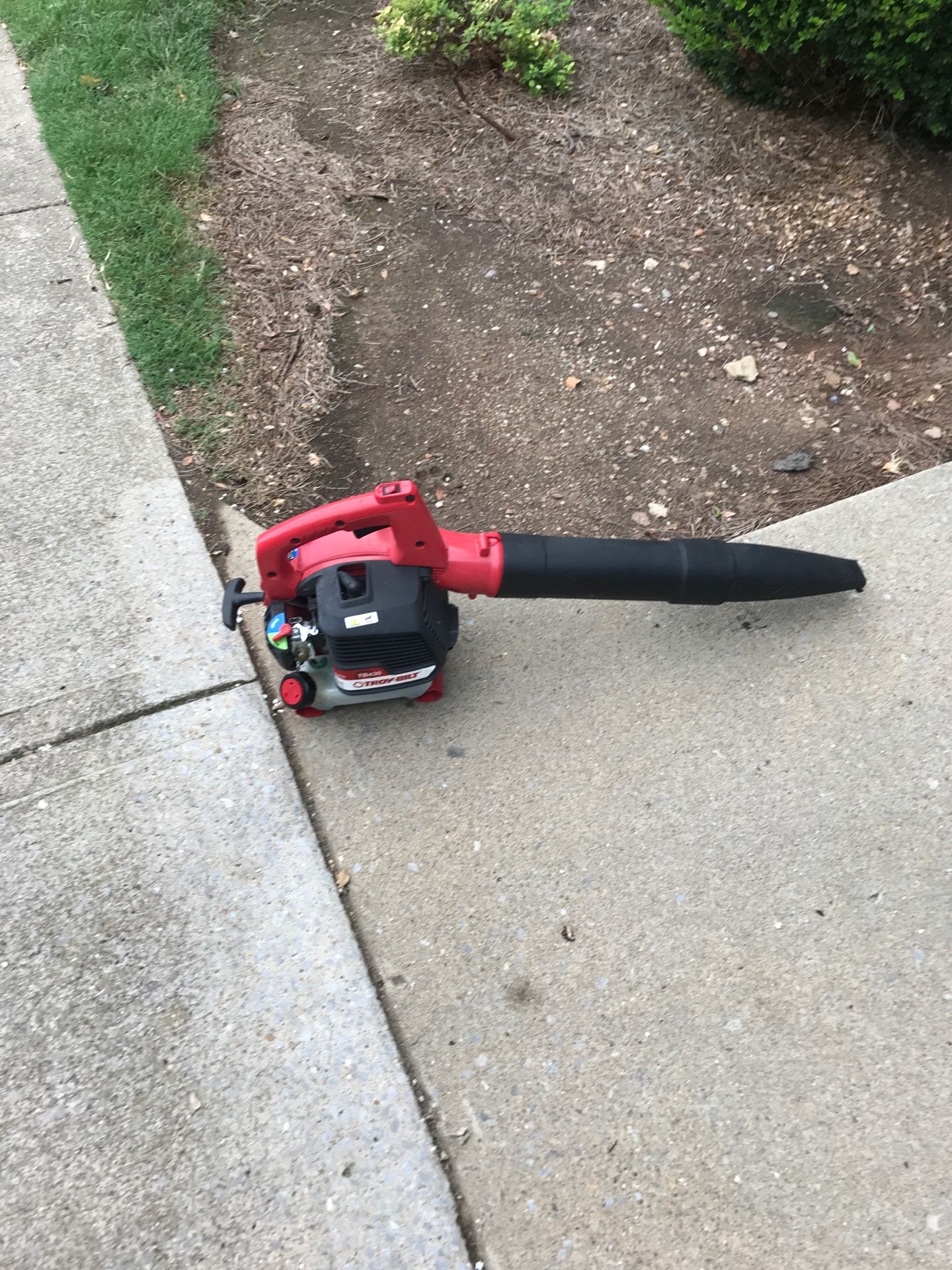 Troy Bilt TB430 Blower