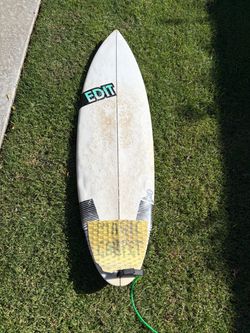 Edit surfboard 5’6