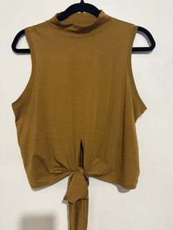 Lululemon Crop Top Ties In Front 