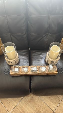 Table decor in great condition