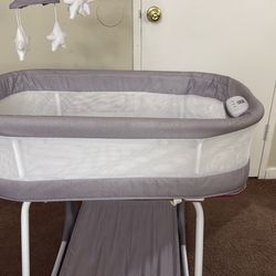 Simons Bassinet + Additional Bassinet Mattress for Sale