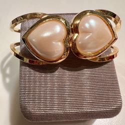 1970’s Avon Gold Tone Clamper Bracelet