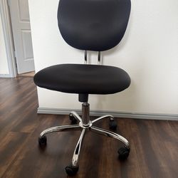 Black Office Chair Adjustable Height Chrome Base with Wheels