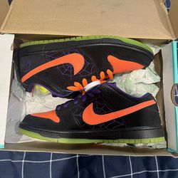 Size 8- Nike Dunk Low Night Of Mischief VVVNDS Pass As New