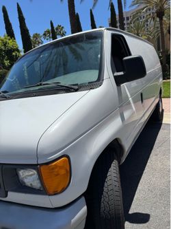 2005 Ford Econoline