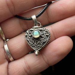 Labradorite locket 