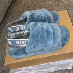 Ugg Slides Women’s Size 7 $40 