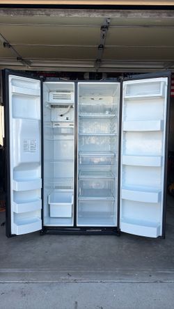LG side by side fridge/freezer