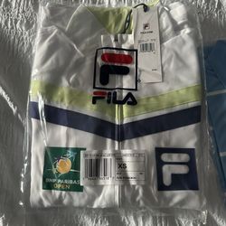 XS FILA WINDBREAKER