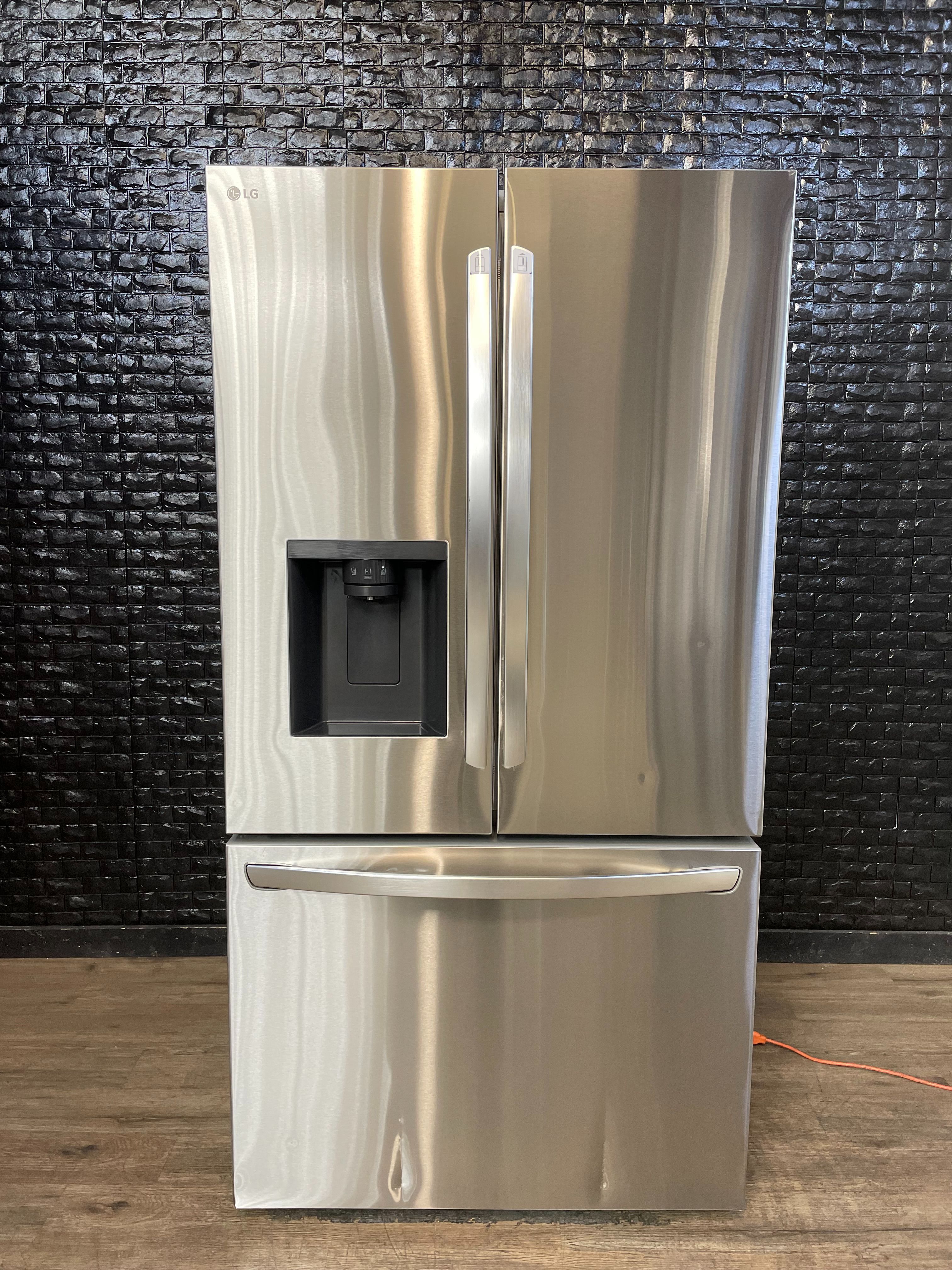 LG REFRIGERATOR w/WARRANTY! R2558A